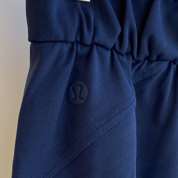 NWOT Lululemon Navy Keep Moving Jogger Luxtreme High-Rise Athleisure Pant 4 - Picture 4 of 6
